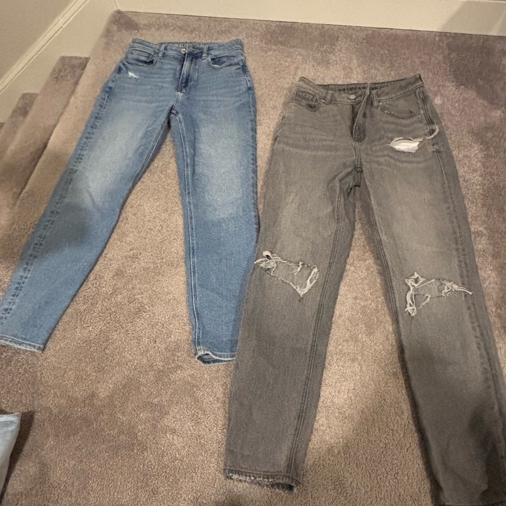 Women’s American Eagle Mom Jeans